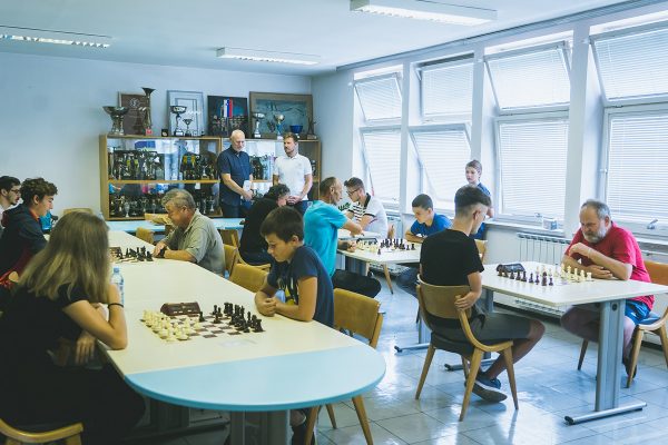 Read more about the article Šahovski turnir Mladinskega sveta Ravne